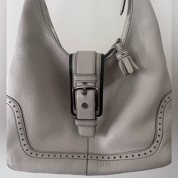 Coach - Picture 3 of 10